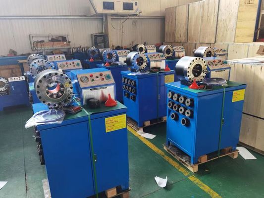 বহুমুখী রাবার পায়ের পাতার মোজাবিশেষ Crimping মেশিন ভোল্টেজ অপশন 220v/240v/380v/415v
