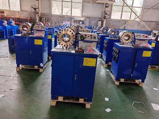 200 পিসি/ঘন্টা রাবার পায়ের পাতার মোজাবিশেষ Crimping মেশিন সঙ্গে 860 * 640 * 1300 মিমি 600T Crimping শক্তি
