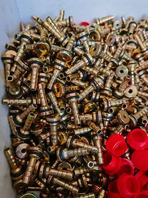 ভালো দাম বিভিন্ন কাঁচামাল এবং আকার কাস্টমাইজড থ্রেড অ্যাডাপ্টার / হাইড্রোলিক পায়ের পাতার মোজাবিশেষ ফিটিং হাইড্রোলিক পায়ের পাতার মোজাবিশেষ ফিটিং অনলাইন