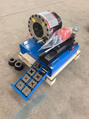 উচ্চ দক্ষতা 600T ম্যানুয়াল পায়ের পাতার মোজাবিশেষ Crimping মেশিন সঙ্গে 6-51mm Crimping পরিসীমা এবং 10 জলবাহী অ্যাপ্লিকেশন জন্য বিনিময়যোগ্য Dies