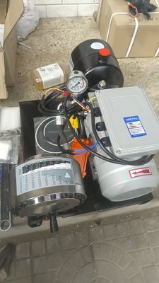 ভালো দাম 2.2 KW মোটর 220V হাইড্রোলিক পায়ের পাতার মোজাবিশেষ Crimping মেশিন 6-25mm পায়ের পাতার মোজাবিশেষ জন্য 1 ইঞ্চি Crimping পরিসীমা সঙ্গে অনলাইন