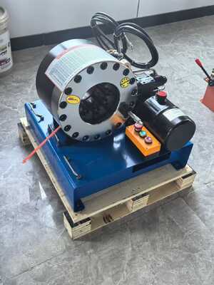 ভালো দাম 12V/24V Voltage Hydraulic Hose Crimping Machine For Car Loading With 600T Crimping Force And 10 Dies অনলাইন